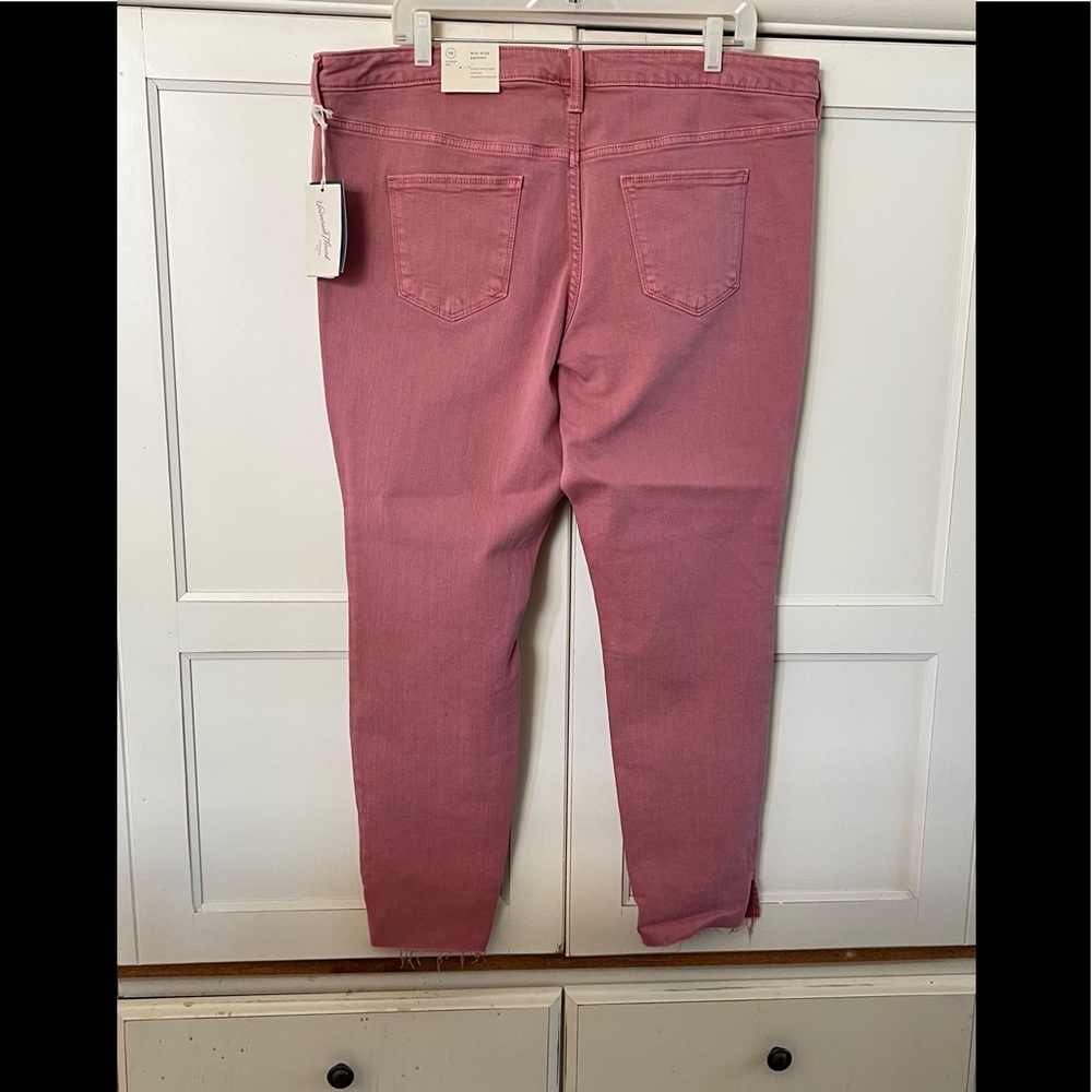 Universal Thread Jeans - Picture 2 of 12